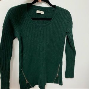 Abercrombie & Fitch Emerald Green Sweater